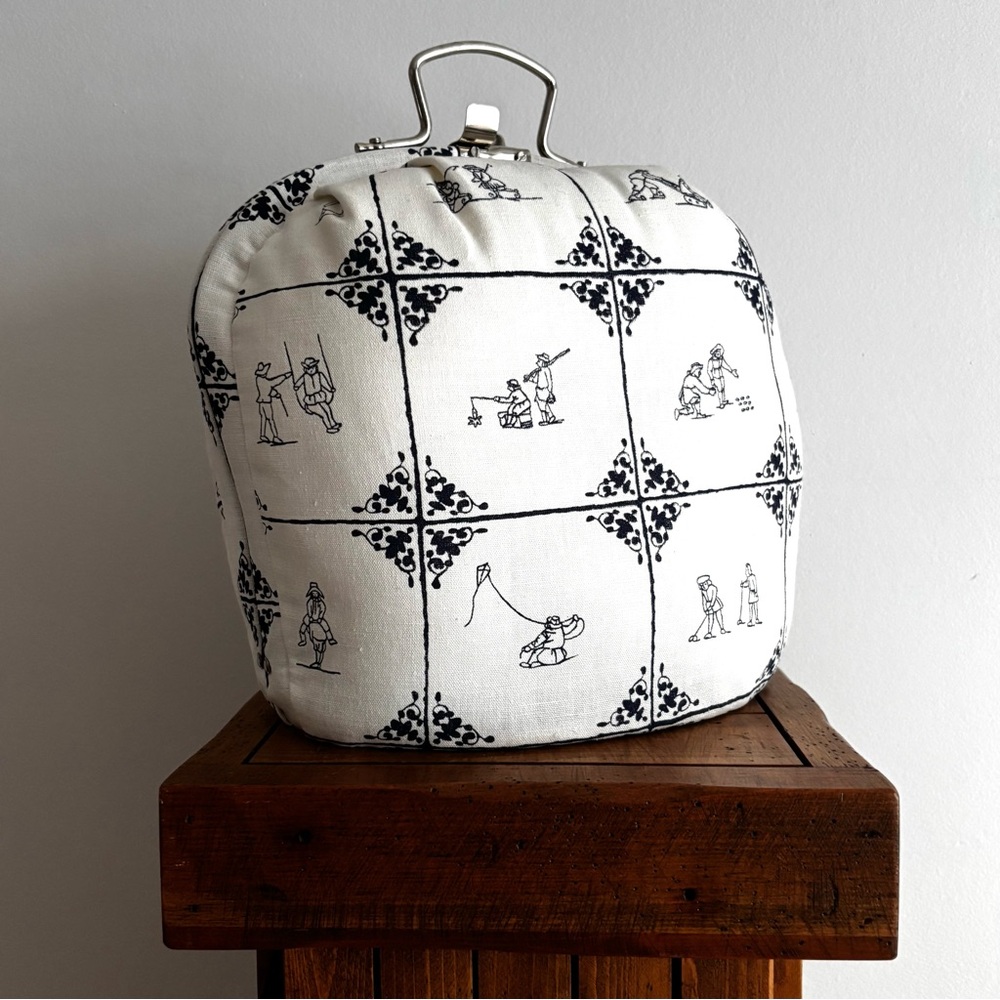 Vintage Delft Tile Fabric Printed Top Handle Cushioned Carry Case - Picture 4 of 16